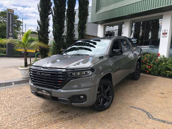 RAM RAMPAGE 2.0 HURRICANE 4 TURBO GASOLINA R/T 4X4 AUTOMÁTICO